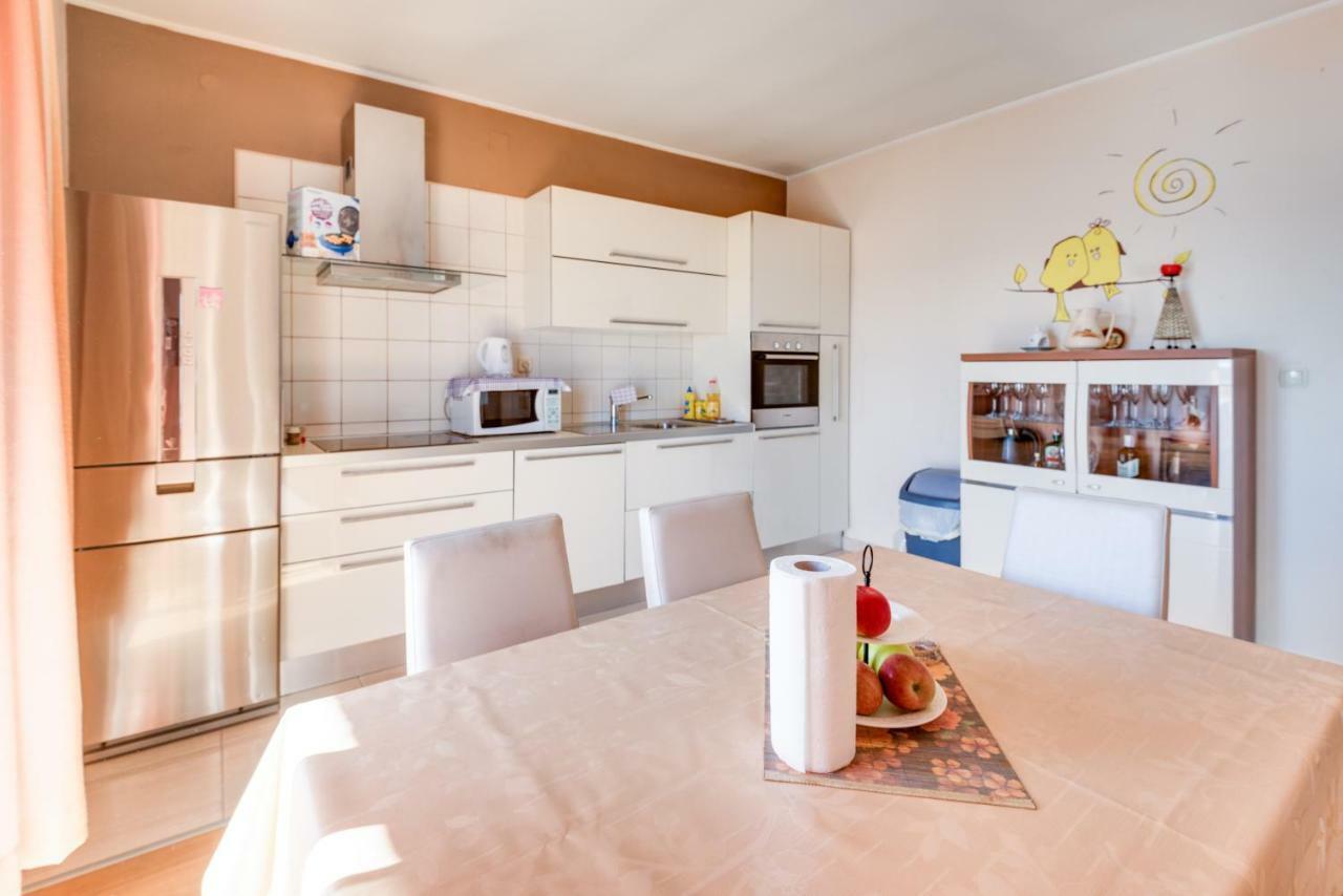 Lara Apartment Шибеник Экстерьер фото
